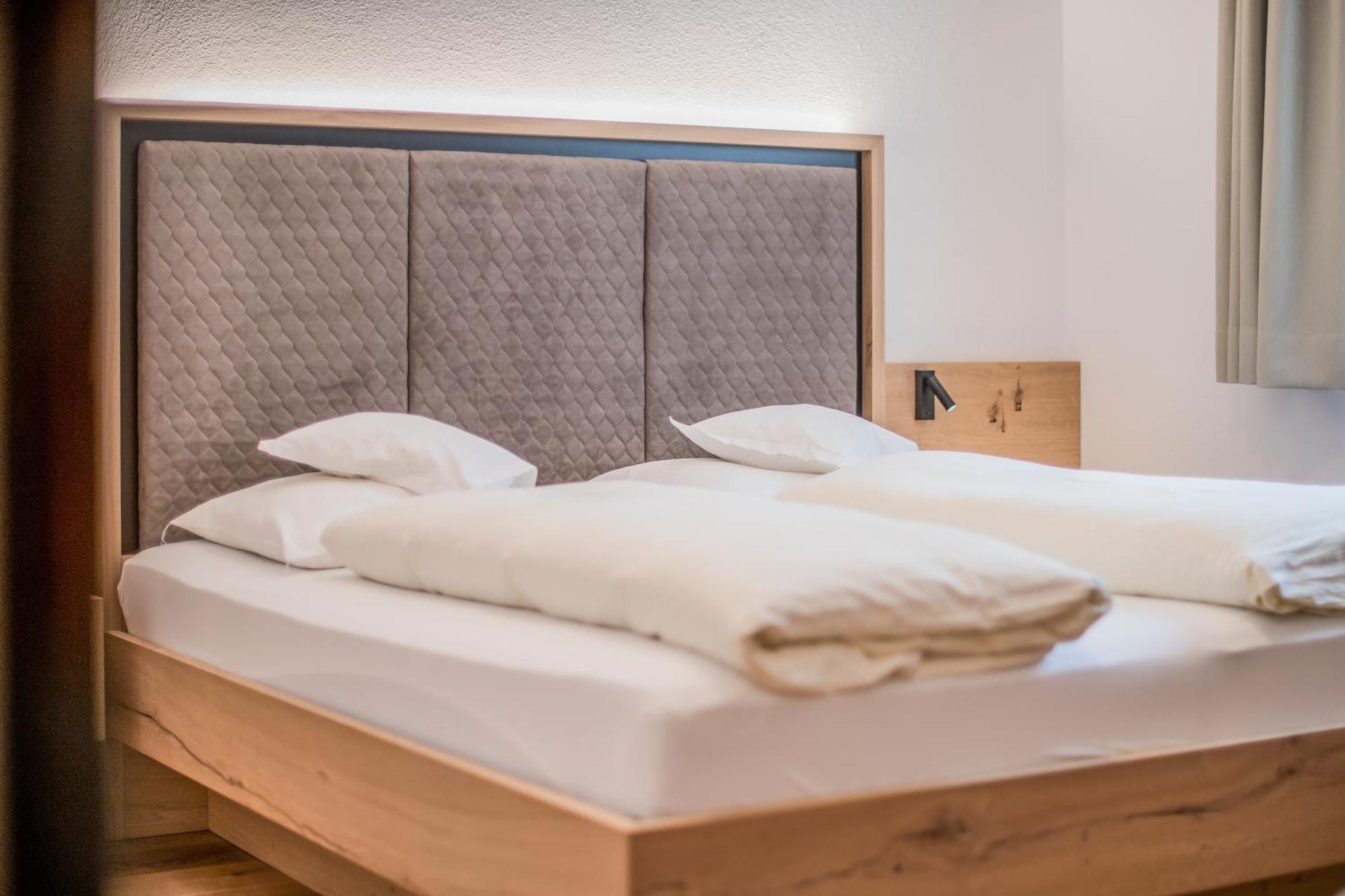 Hotel Sterzinger Moos Exteriör bild