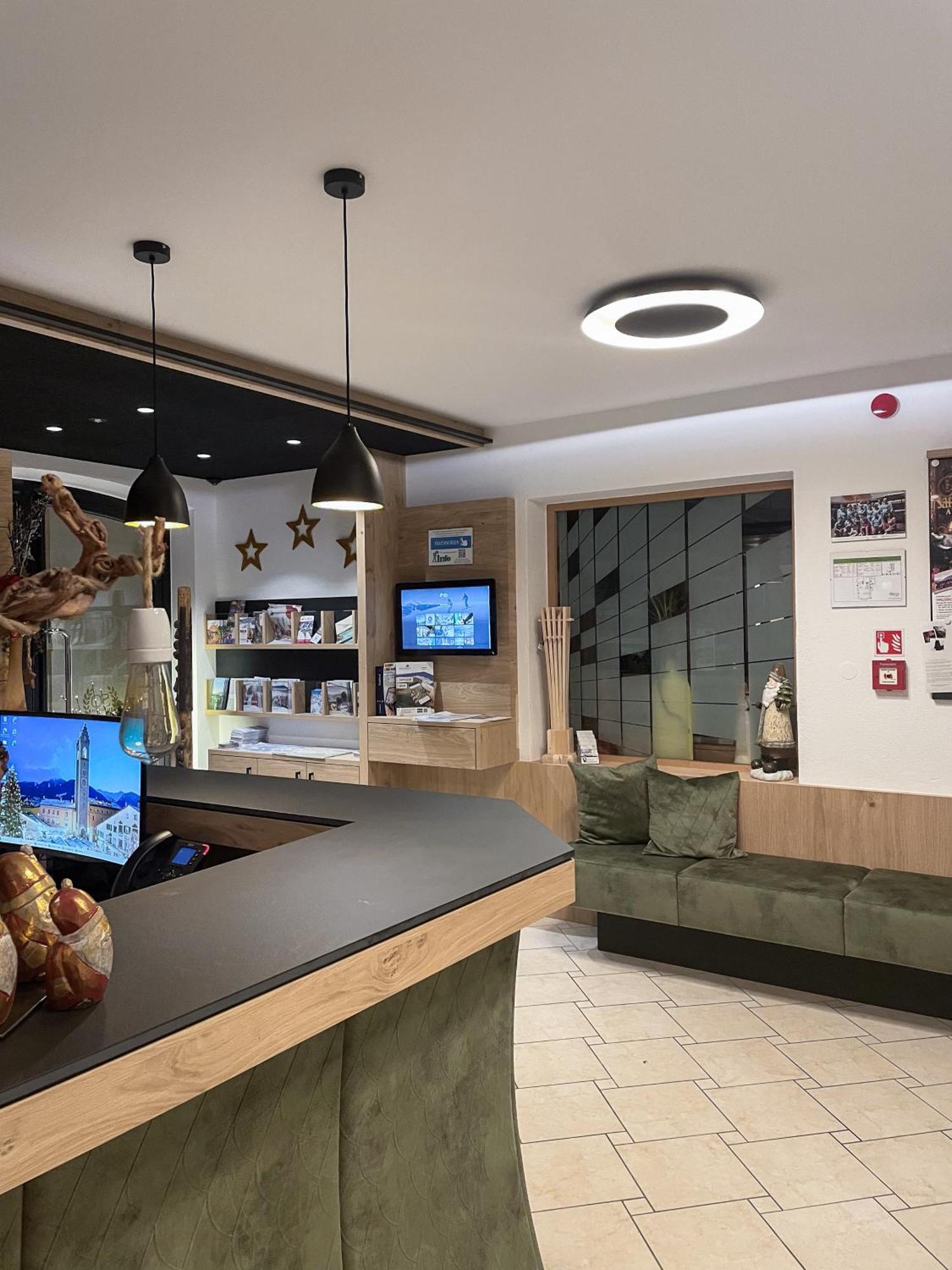 Hotel Sterzinger Moos Exteriör bild